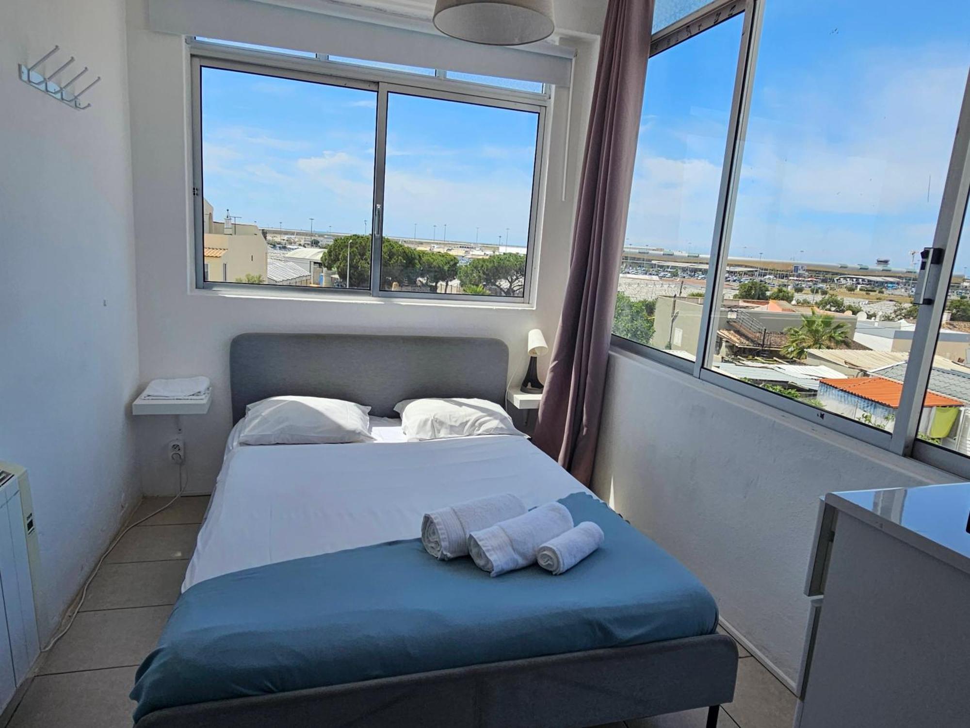 Blife Marya Private Rooms - Airport Stay FAO Oda fotoğraf